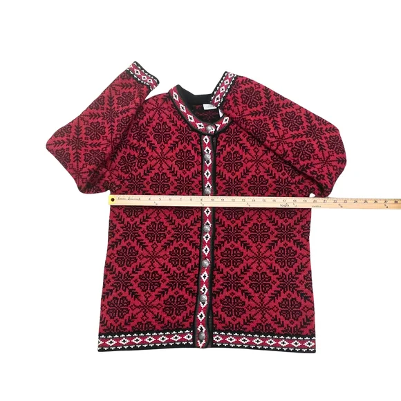 L.L. Bean Black and Red Knit Sweater - Picture 8 of 15